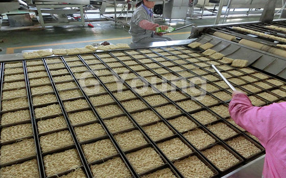 160،000 حقيبة / Shift Noodle Manufacturing Machinery فرايد صنع المعكرونة الفورية آلة المزود